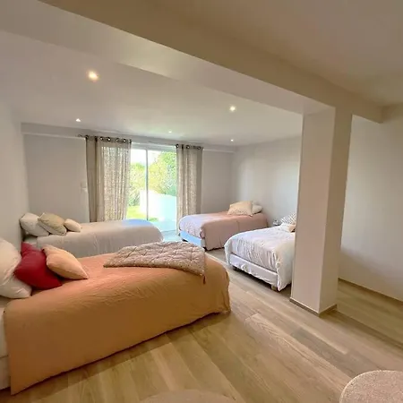 Apartment Postee Face A La